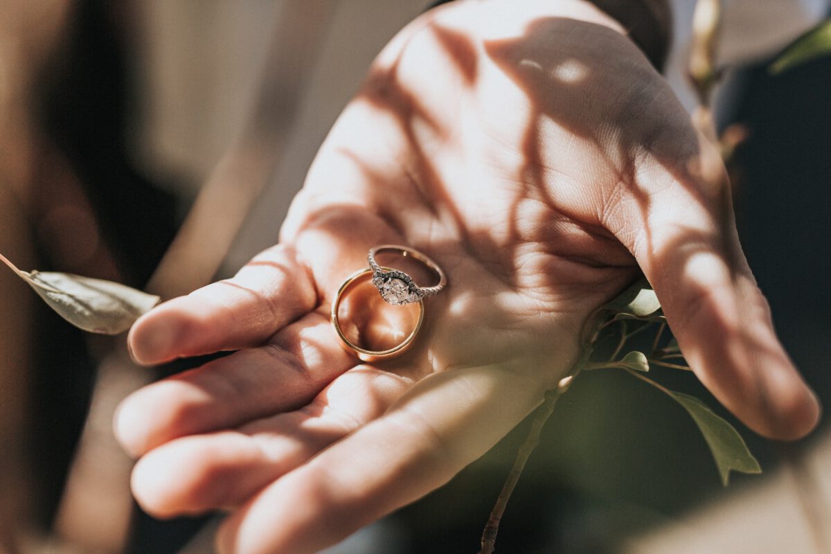 What To Gift For An Engagement Party
